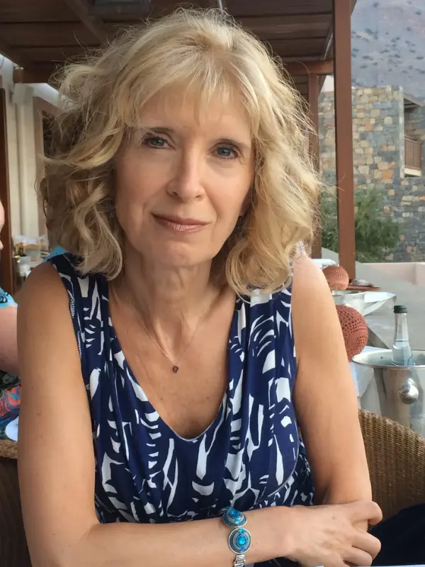 Nicola Kerr, psychotherapeutic therapist specialising in pregnancy related issues